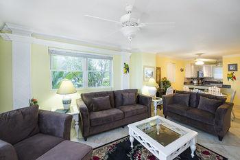 Silver Sands Condominiums West Bay