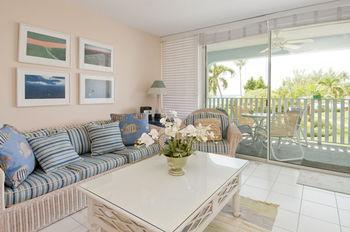 Hotel Silver Sands Condominiums