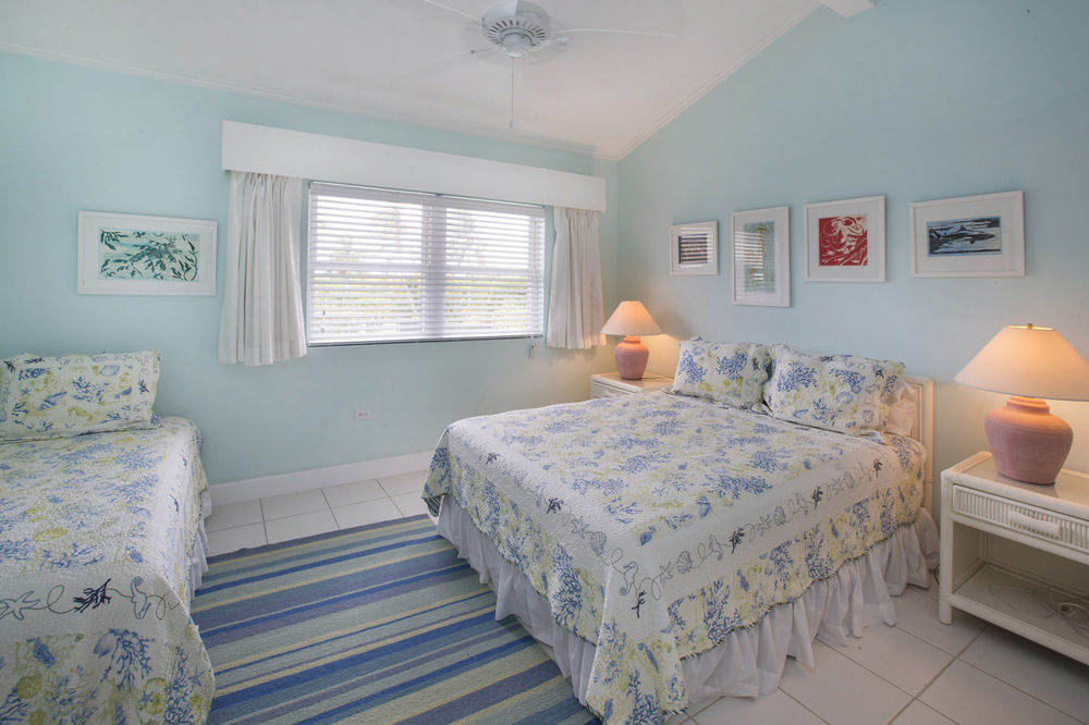 Silver Sands Condominiums Hotel West Bay