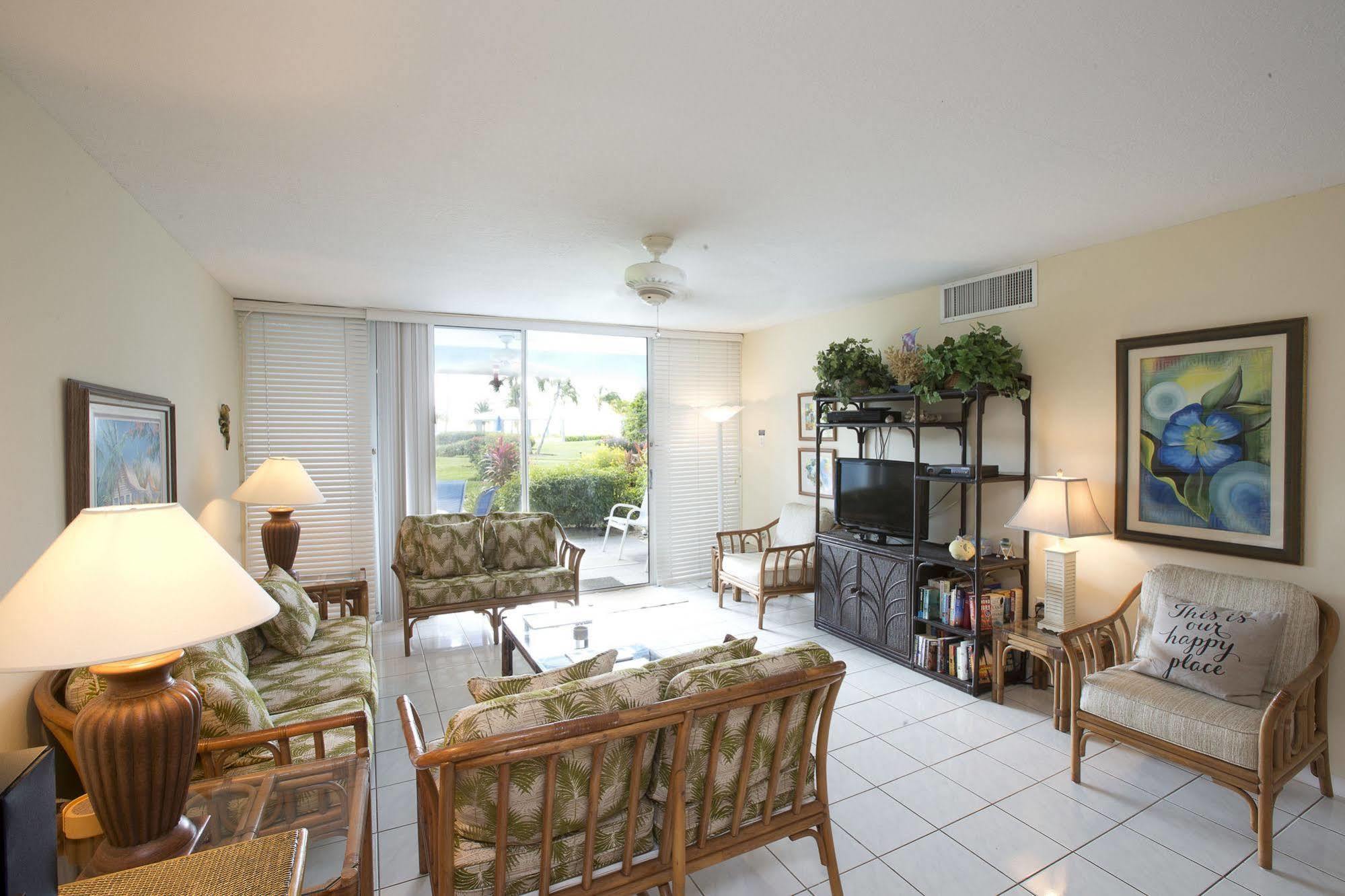 Silver Sands Condominiums 4* West Bay